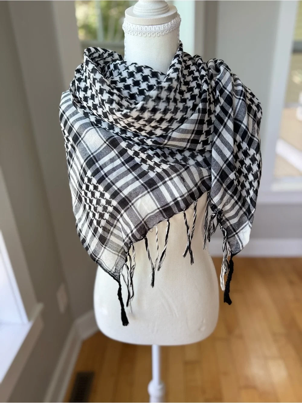 Vintage Black & White Plaid Woven Fringe Large Square Scarf Wrap